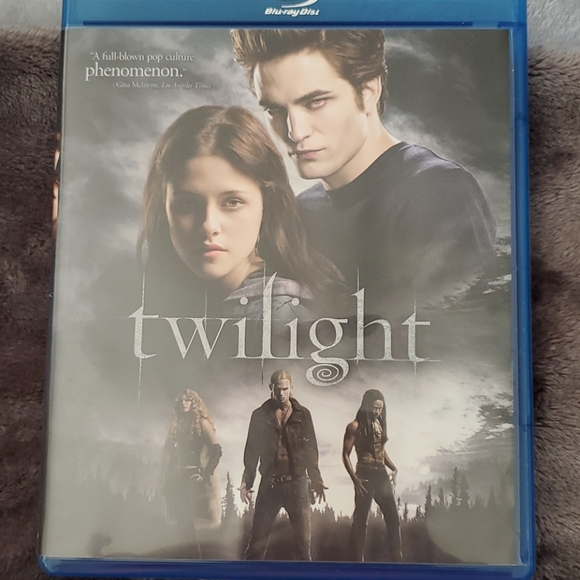 TWILIGHT BUNDLE - Picture 2 of 5